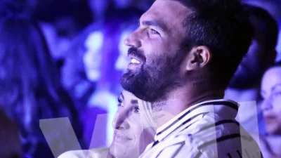 Περιφερόταν στο σπίτι μόνο με την πετσέτα σώματος η Τούνη - Έτοιμος να τον πάρει ο ύπνος τον Αλεξάνδρου