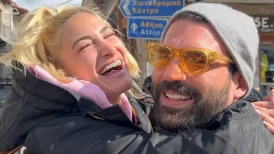 Το πήρε απόφαση η Τούνη! Δε χωράει άλλο στα ρούχα της και ντύθηκε από πάνω μέχρι κάτω Αλεξάνδρου