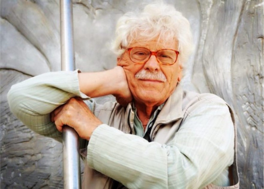 Ο μεγάλος καλλιτέχνης Κώστας Τσόκλης που συνάντησε ο Λιάγκας στη Μύκονο