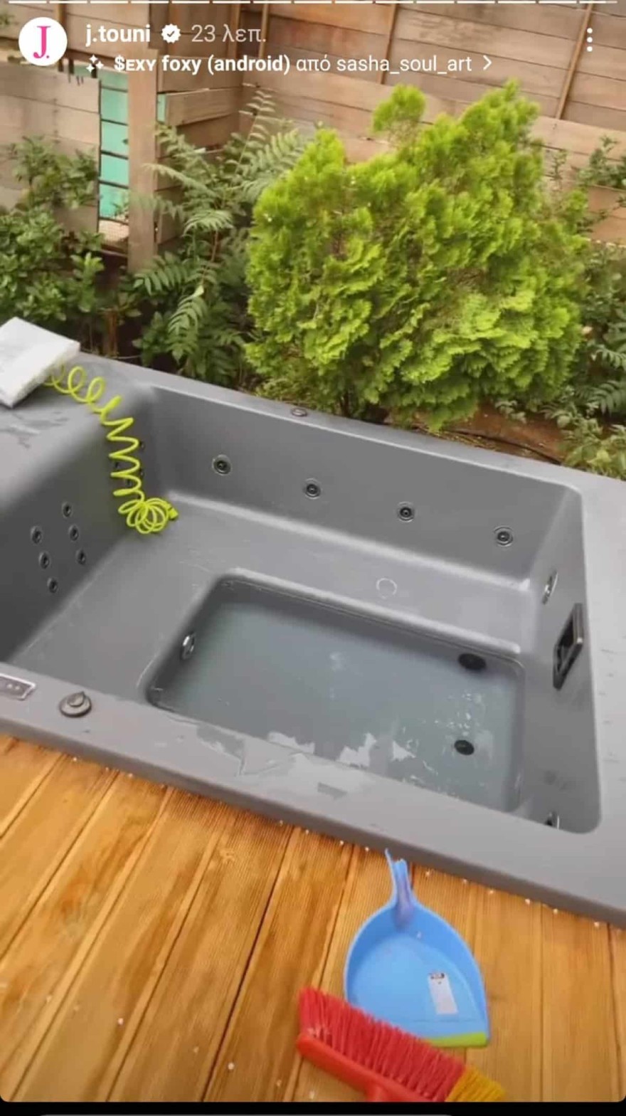 Τζακούζι ετοιμάζουν Τούνη και Αλεξάνδρου στο σπίτι τους στο Διόνυσο