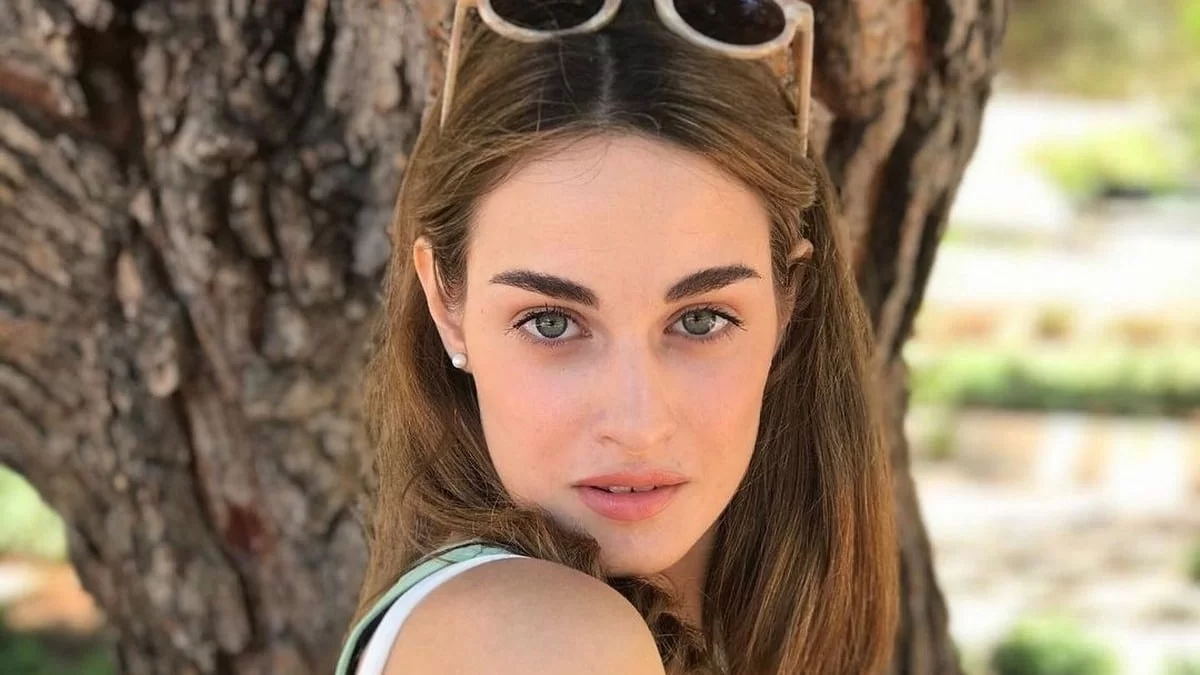 Με αποκαλυπτικό μαγιό και σούπερ μαυρισμένη η Μαρία Βοσκοπούλου - Χαμός με την νέα της φωτογραφία