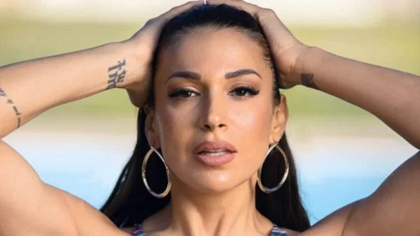 Άσχημα νέα για την Ελένη Χατζίδου - Της συνέβη εν μέσω διακοπών