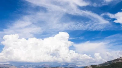 Καιρός 21/9: Γενικά αίθριος με τοπικές νεφώσεις και καταιγίδες