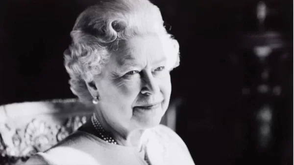 Τι θα απογίνουν τα ρούχα της Βασίλισσας Ελισάβετ που αφήνει πίσω της - Όλη η αλήθεια