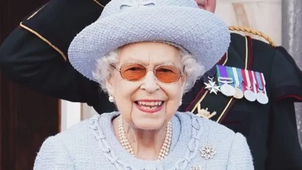 "London Bridge is down" - Τα έγγραφα που διέρρευσαν και μαρτυρούν πως γνώριζαν το τέλος της Βασίλισσας Ελισάβετ