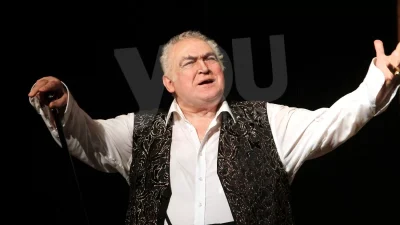 «Δεν μπορεί να μην είναι παρών ο Καζάκος» - "Λύγισε" ο Άγγελος Αντωνόπουλος κι έκλεισε το τηλέφωνο