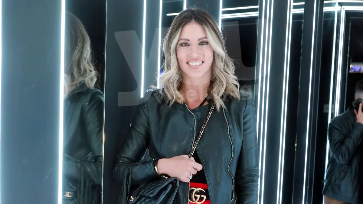 Με μαύρο "καυτό" μπικίνι πόζαρε στις θάλασσες της Ιταλίας  - Δεν έχουν τέλος οι διακοπές για την Αθηνά Οικονμάκου