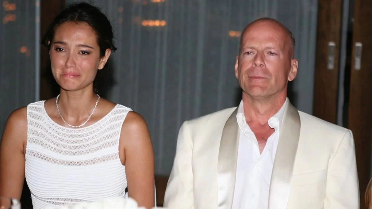 ''Η θλίψη με κάνει να παραλύω'' - Συγκινεί η σύζυγος του Μπρους Γουίλις μετά τη διάγνωσή του με αφασία