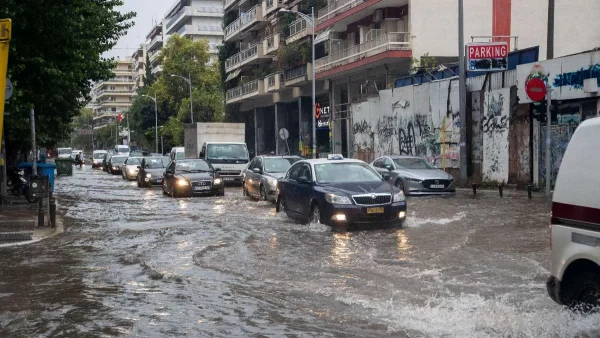 Καιρός (3/9): Βροχερό Σάββατο και πτώση της θερμοκρασίας