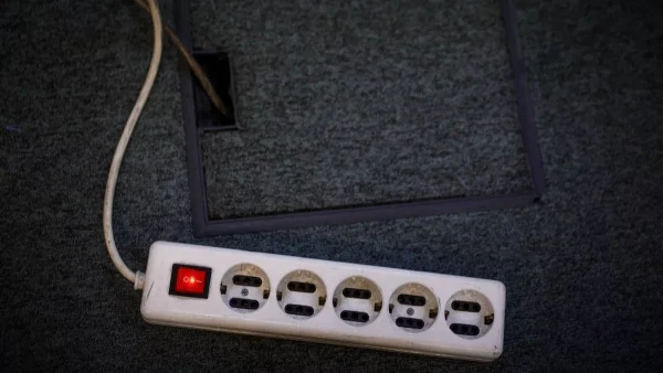 Χωρίς ρεύμα ορισμένες περιοχές της Αθήνας - Η ανακοίνωση της ΔΕΗ