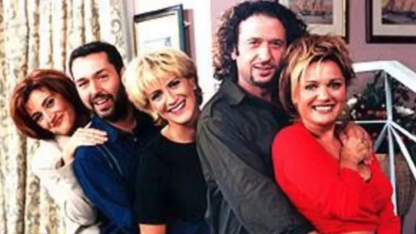 Πώς είναι σήμερα ο Αχιλλέας και ο Αλέξης από τα "Εγκλήματα" - Συναντήθηκαν 22 χρόνια μετά το τέλος της σειράς