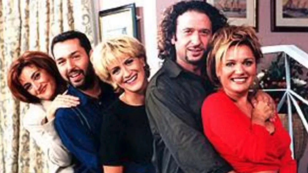 Πώς είναι σήμερα ο Αχιλλέας και ο Αλέξης από τα "Εγκλήματα" - Συναντήθηκαν 22 χρόνια μετά το τέλος της σειράς