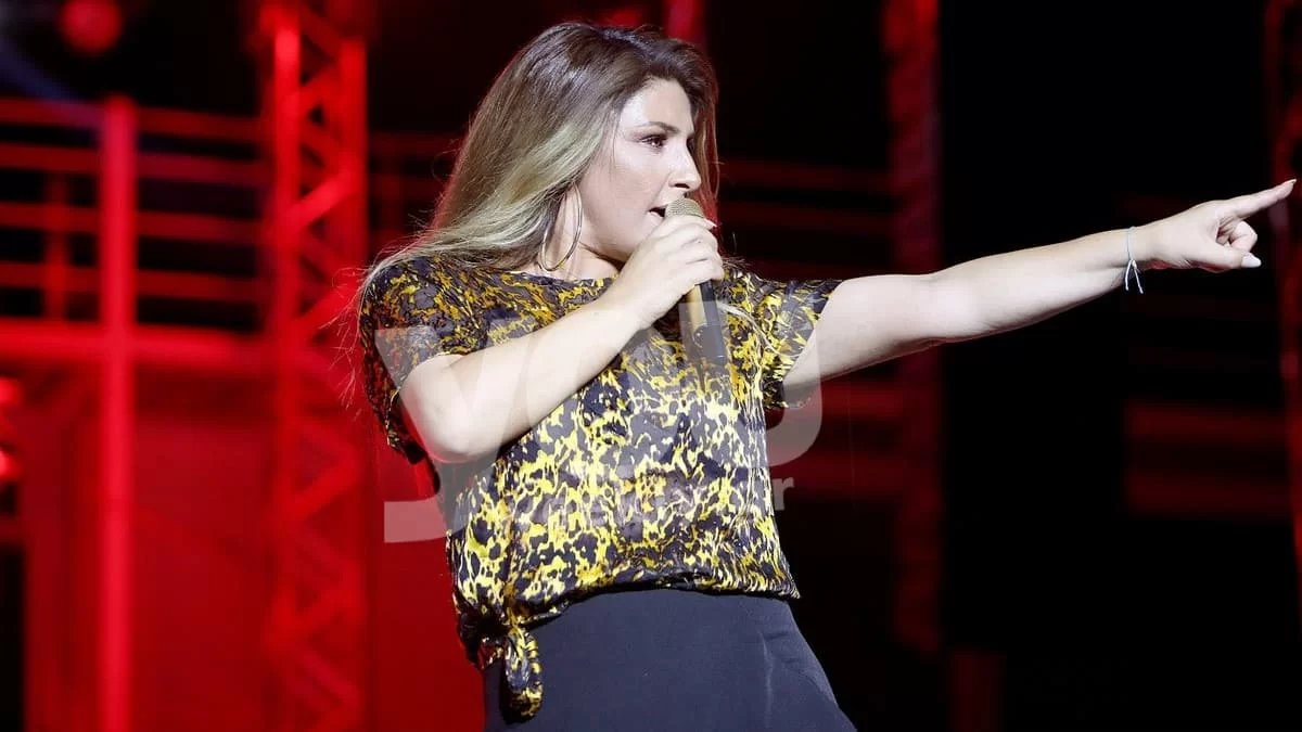 "Στις 13/09..." - Η Έλενα Παπαρίζου ανακοίνωσε αυτό που όλοι περίμεναν με μια φωτογραφία