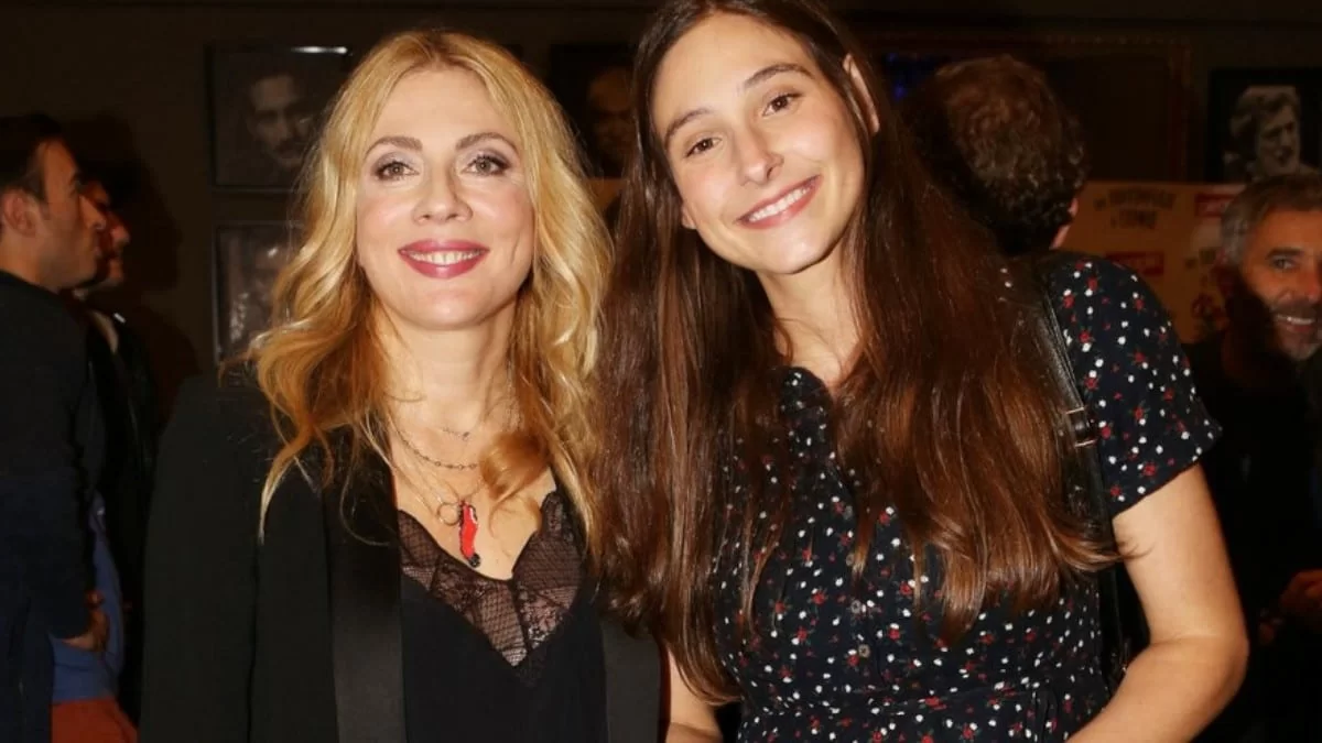 Η τρυφερή ευχή της Σμαράγδας Καρύδη για τον γιο της Φωτεινής Αθερίδου - Η φωτογραφία από την βάφτιση