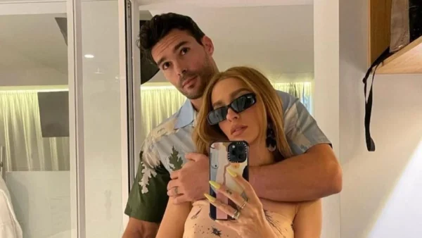 Γονείς για πρώτη φορά Μποτία & Ελένη Φουρέιρα: Η κίνηση στο instagram που πρόδωσε την εγκυμοσύνη