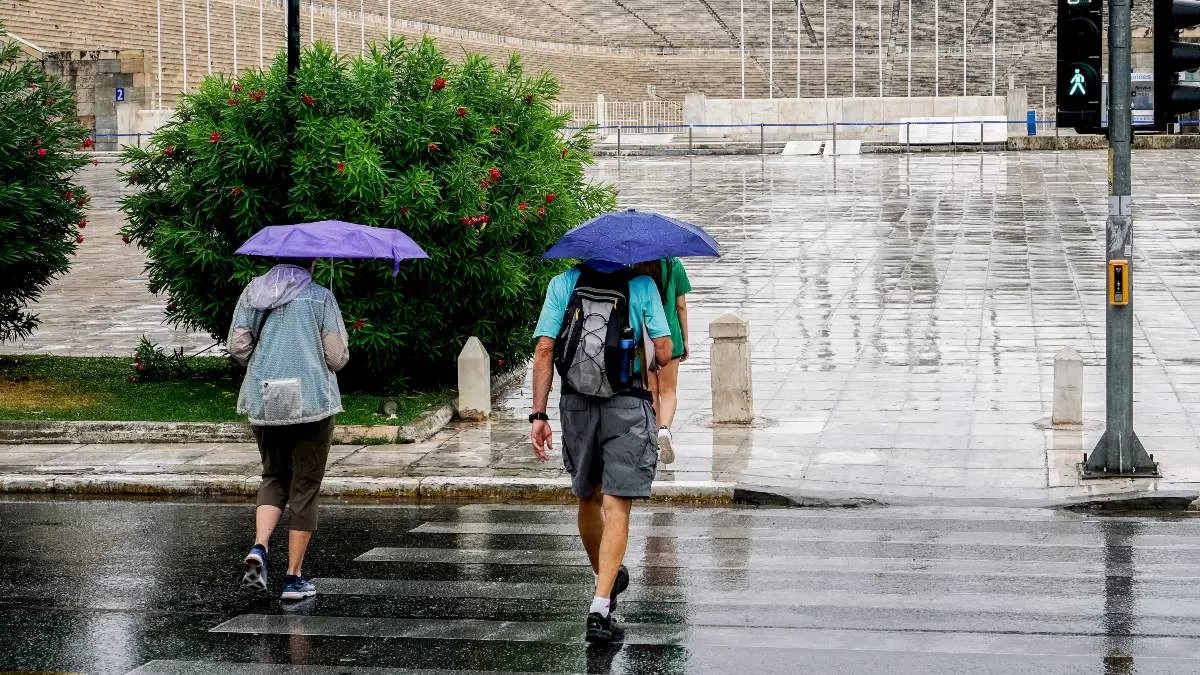 Έκτακτο δελτίο επιδείνωσης καιρού: Βροχές και καταιγίδες το επόμενο τριήμερο σε όλη την Ελλάδα