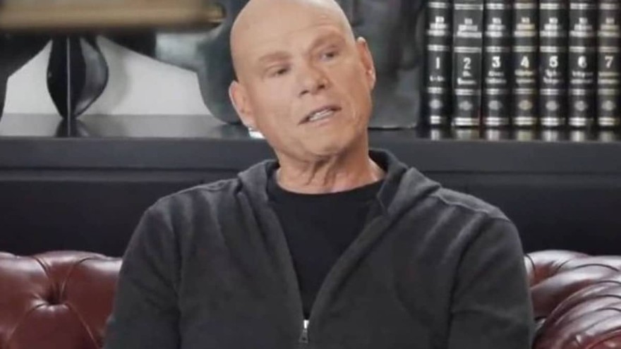 Επιστρέφει μετά από χρόνια απουσίας ο Τζώνη Καλημέρης