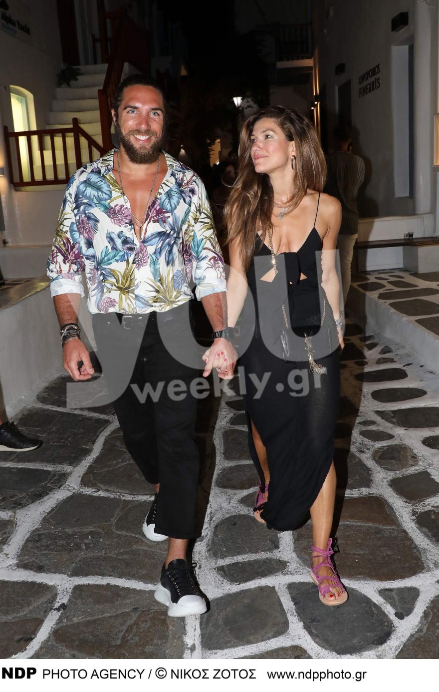 Κορόμι σύντροφος Μύκονος