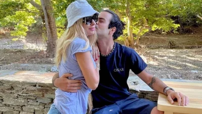 Η φωτογραφία του Άγγελου Λάτσιου από την θάλασσα που έφερε την αντίδραση της Ελένης Μενεγάκη