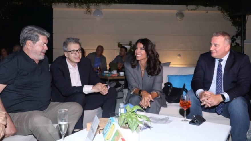 Η εμφάνιση του Γιάννη Λάτσιου στο πάρτι του OPEN 2