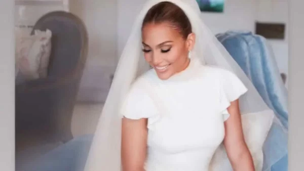 ''Επιτέλους νοικοκυρευτήκαμε'' - Η Τζένιφερ Λόπεζ μοιράζεται για πρώτη φορά λεπτομέρειες για το γάμο της με τον Μπεν Άφλεκ