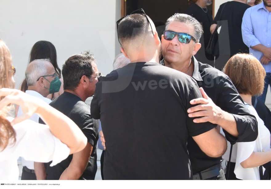 Ο πατέρας του Mad Clip στο μνημόσυνό του 