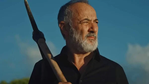 Έχει γίνει viral: Το νέο τραγούδι που ''έντυσε'' μουσικά το πρώτο επεισόδιο του «Σασμού»