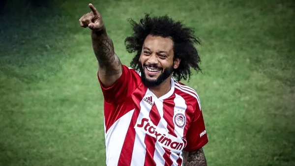 Θα τρελάνει τους φίλους του Ολυμπιακού - Η κούκλα σύντροφος του Μαρσέλο