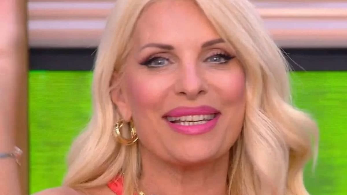 Με παλιούς και νέους συνεργάτες - Έτοιμη και full ανανεωμένη για την πρεμιέρα της η Ελένη Μενεγάκη