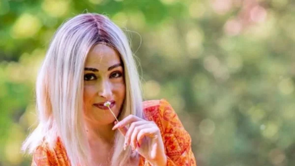 Ξανθιά και πάλι η Ιωάννα Παλιοσπύρου; Το βίντεο με την αλλαγή της μέσα από το κομμωτήριο