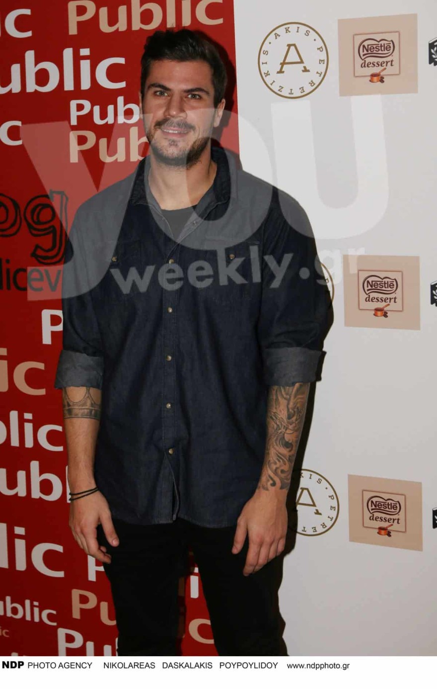 Άκης Πετρετζίκης καταγωγή