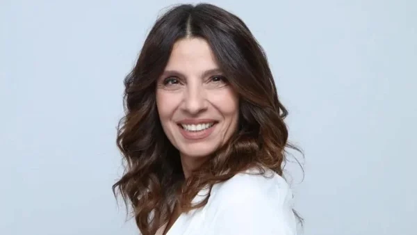 «Και σ' αυτό το χεράκι που κρατά...» - Συγκινεί η ανάρτηση της Πόπης Τσαπανίδου για τον εγγονό της