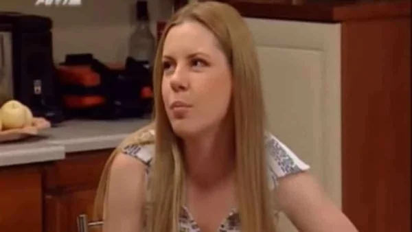 Πώς είναι και τι κάνει σήμερα η «Ντίνα» από το Άκρως Οικογενειακόν - Πλέον έχει αποκτήσει τη δική της οικογένεια