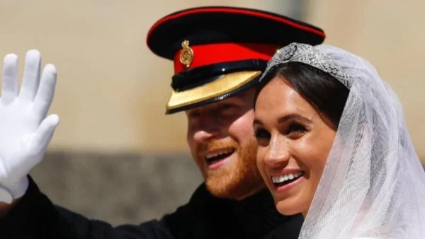 Βασίλισσα Ελισάβετ: Στο στόχαστρο των χρηστών του Twitter το ζεύγος Χάρι και Μέγκαν - Τους έκραξαν χωρίς τέλος