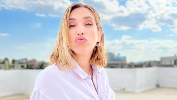 Λίγο πριν έρθει το 4ο μέλος - Η Ψυχράμη σε προχωρημένη εγκυμοσύνη μαζί με τον γιο της