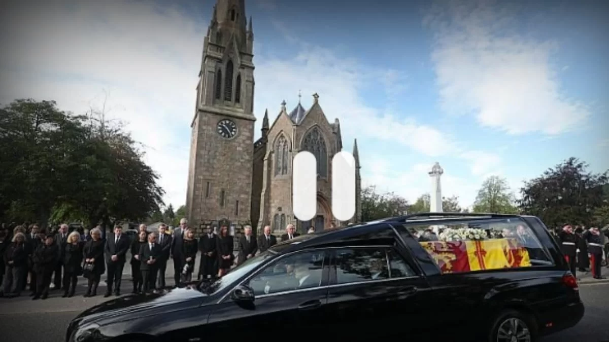 Βασίλισσα Ελισάβετ: Ξεκίνησε η πομπή με τη σορό της