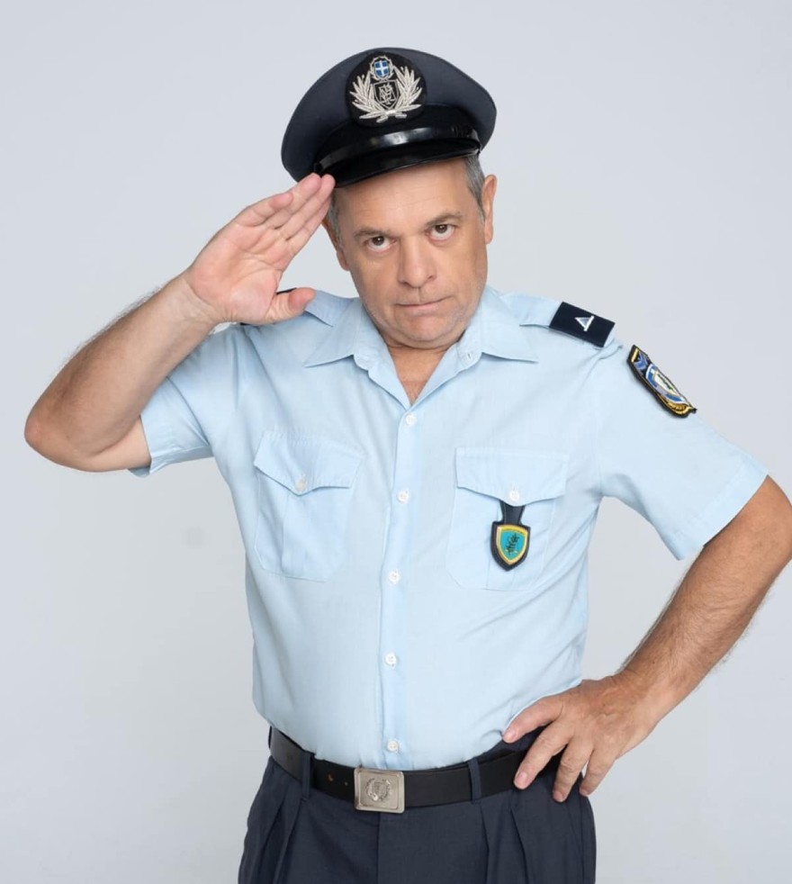 Εκτός Υπηρεσίας - Ο ηθοποιός της σειράς 