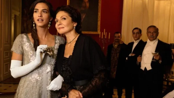 «Ανατριχιάζεις κάθε φορά» - Το Twitter αποθέωσε την Ταμίλα Κουλίεβα στην Σμύρνη μου Αγαπημένη