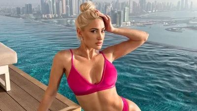 Είσαι έγκυος; 3 στυλάτα και άνετα looks της Ιωάννας Τούνη, που μπορείς να φορέσεις από το πρωί μέχρι το βράδυ