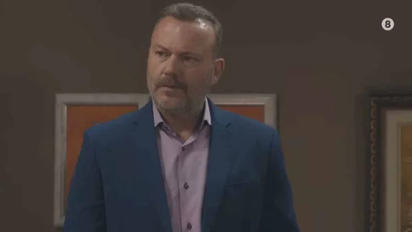 «Τρία Μίλια» 26/9: O Λευτέρης ανακοινώνει σε όλους πως θεωρούνται ύποπτοι για το φόνο του Βασίλη