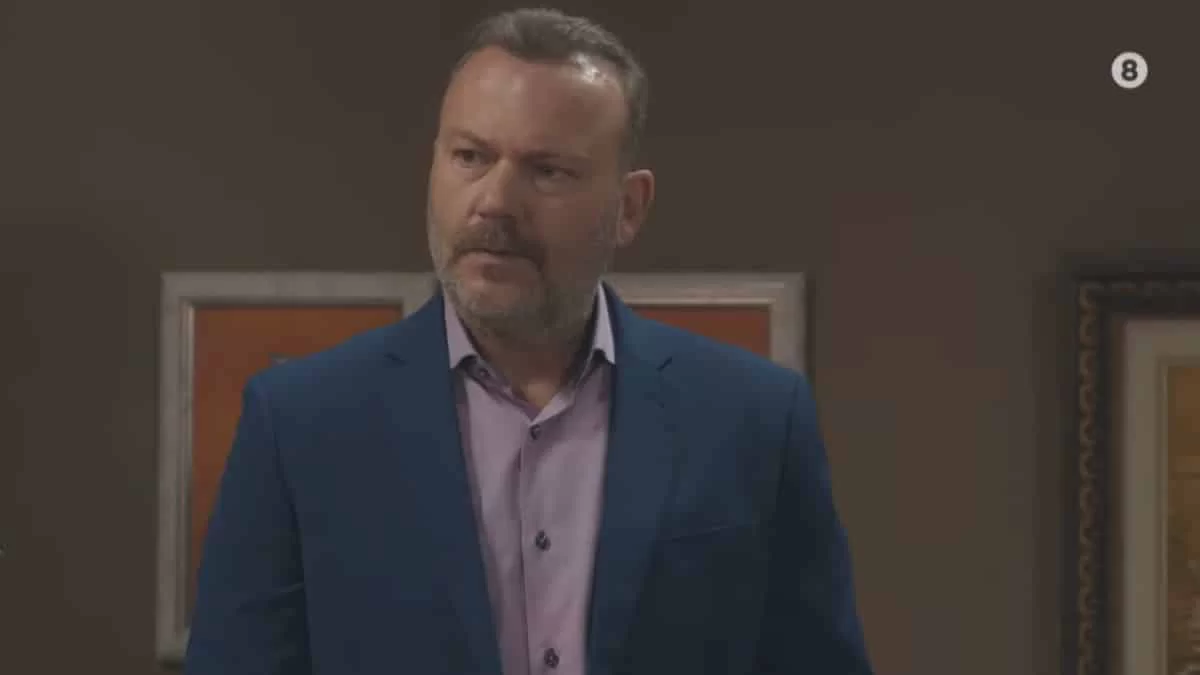 «Τρία Μίλια» 26/9: O Λευτέρης ανακοινώνει σε όλους πως θεωρούνται ύποπτοι για το φόνο του Βασίλη