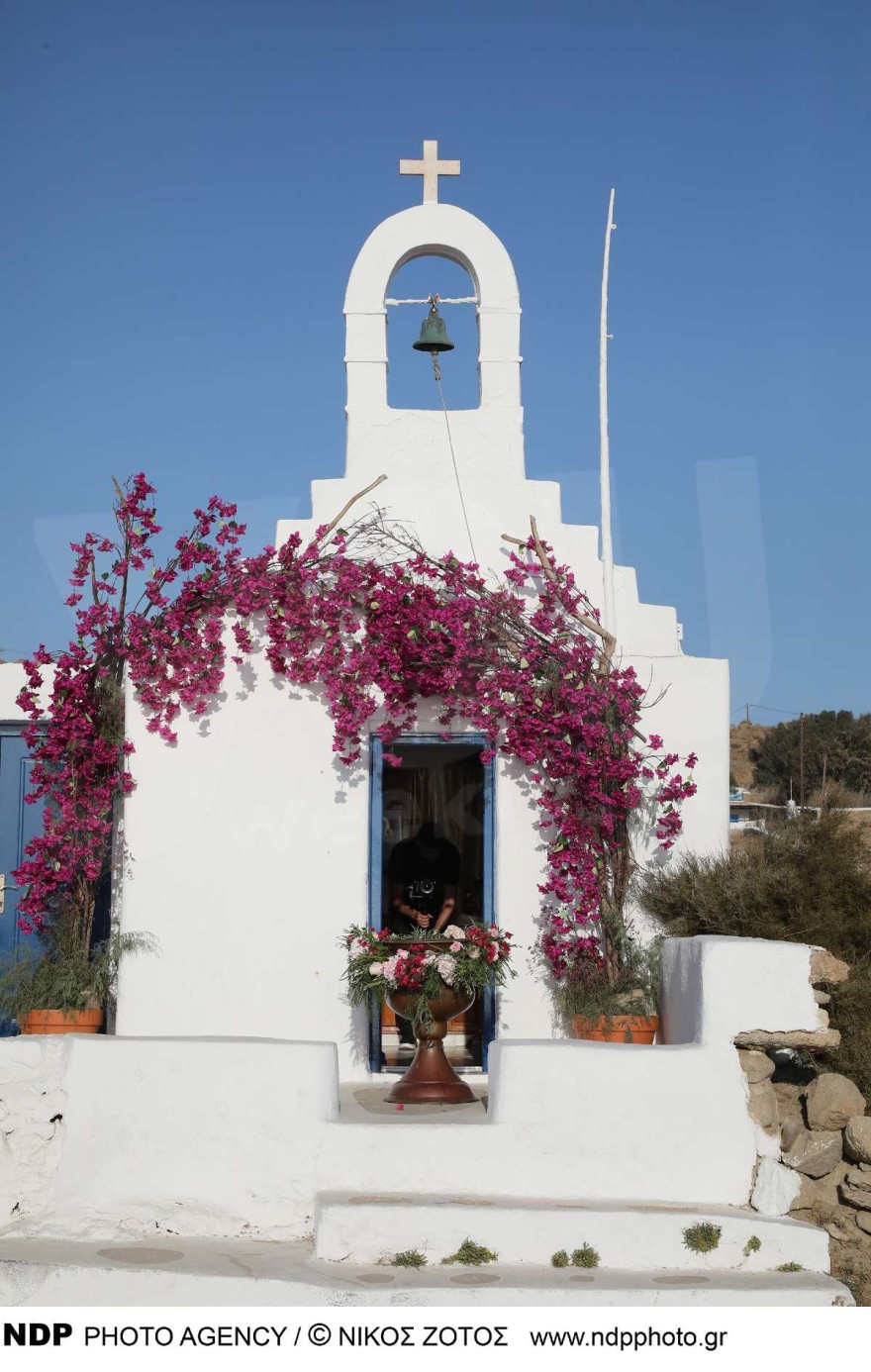 Αποκλειστική φωτογραφία από την βάφτιση των παιδιών Μπόμπα