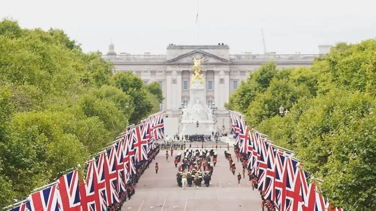 Αλλάζουν όλα μετά το θάνατο της Ελισάβετ - Τα σενάρια και οι κόντρες για τις βασιλικές κατοικίες