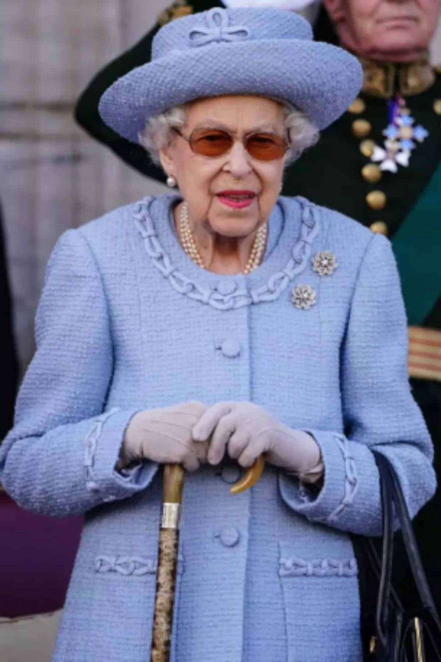 Τι γίνεται με τη κηδεία και τον διάδοχο σε περίπτωση θανάτου της Βασίλισσας Ελισάβετ 