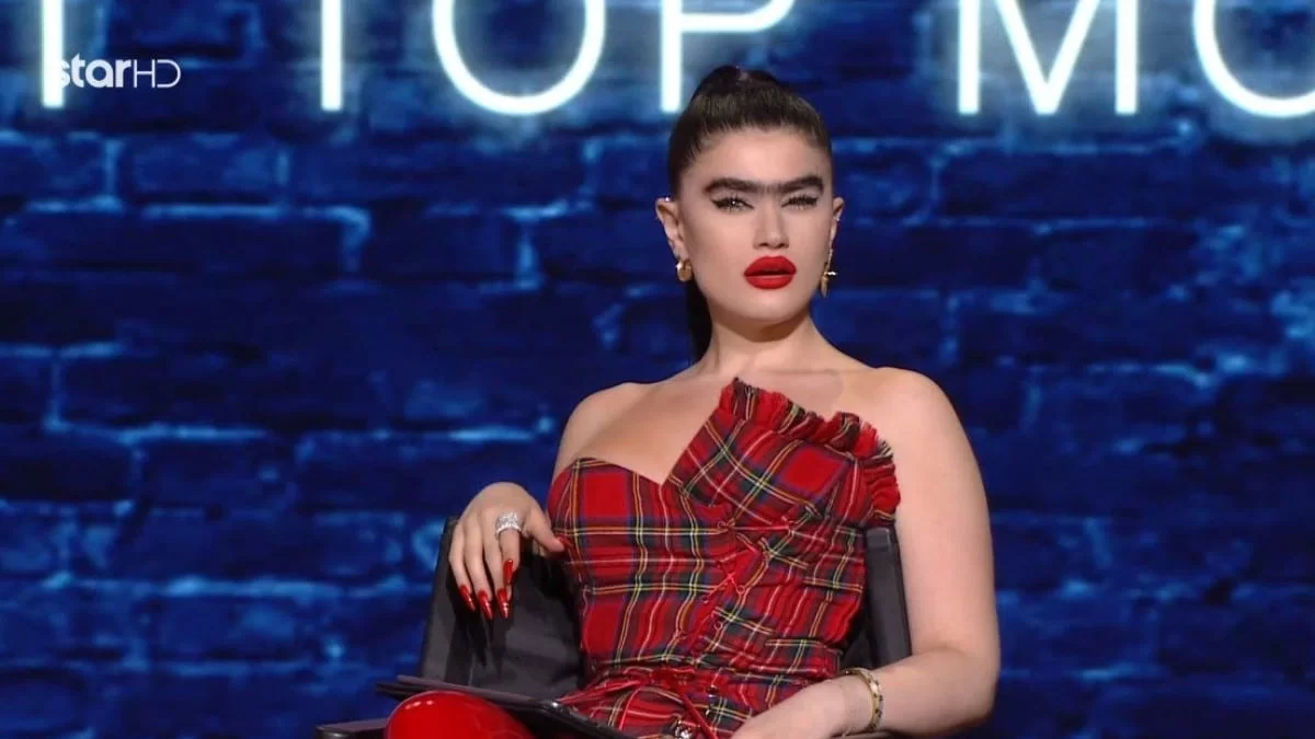 «Η Σοφία Χατζηπαντελή δολοφόνησε τα ελληνικά, σκότωσε τα αγγλικά και τελείωσε η φουρνιά της»