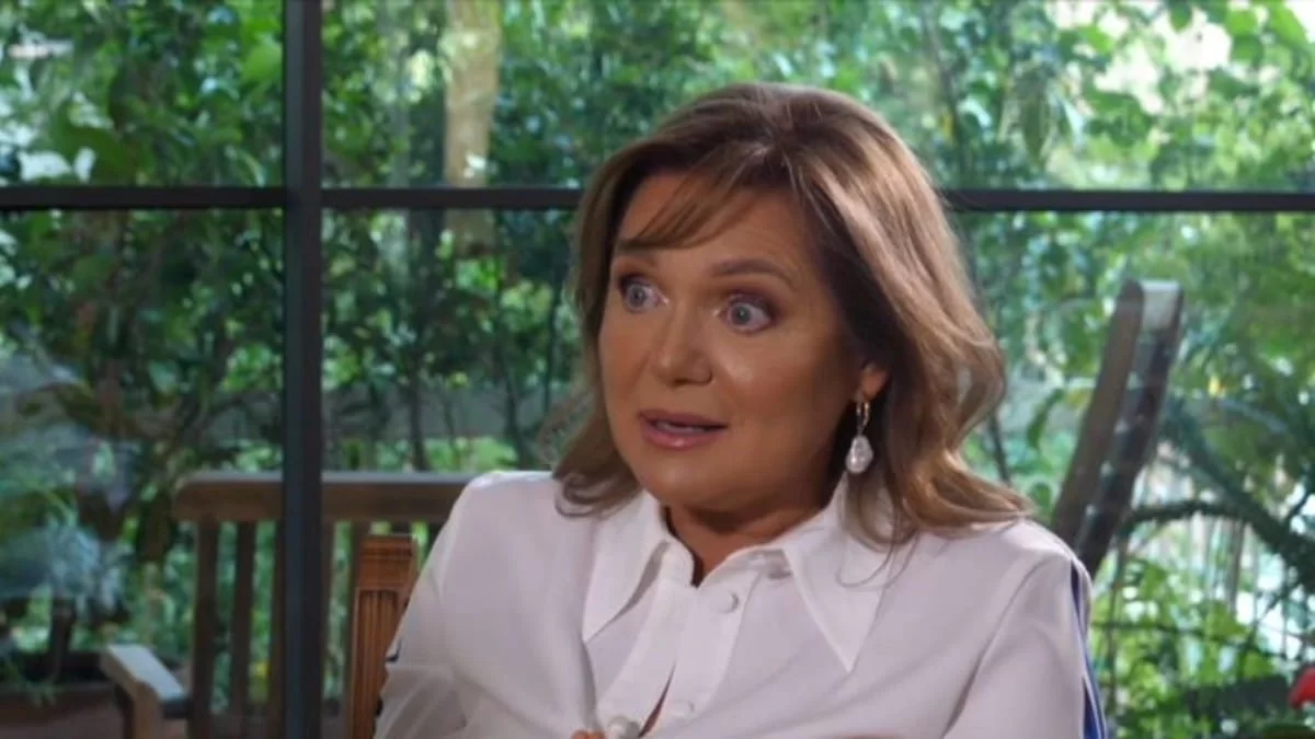 «Φουσκώνοντας η κοιλιά...» - Η σπάνια εξομολόγηση της Μαρίας Καβογιάννη για την γέννηση της κόρης της