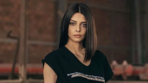 Ό,τι πιο γλυκό: Η ανάρτηση της Άννας Μπεζάν αγκαλιά με την νεογέννητη κόρη της