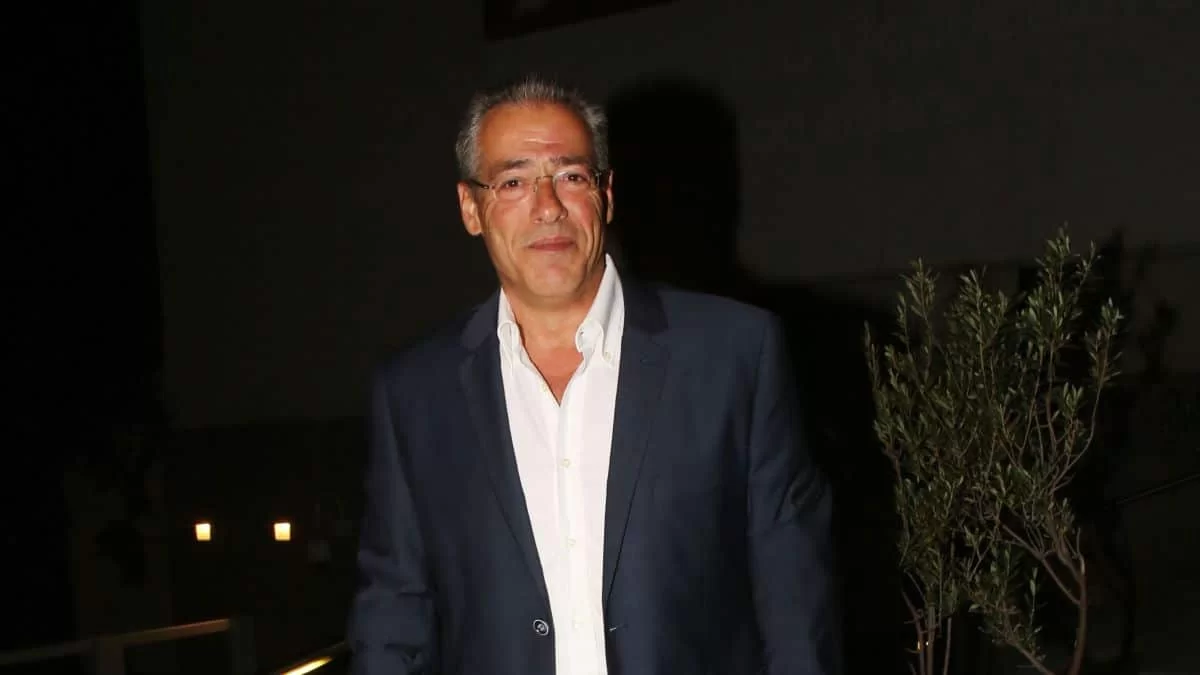 Ο γάμος τους κράτησε μιάμιση εβδομάδα: Γνωστή και κούκλα τραγουδίστρια η πρώην σύζυγος του Νίκου Μάνεση