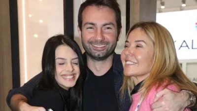 Ξετρελαμένη με την εγγονή της - Το τρυφερό βίντεο της Χριστίνας Παππά μέσα από το σπίτι του γιου της