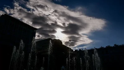 Αίθριος ο καιρός σήμερα 6/10 - Σε ποιες περιοχές θα σημειωθούν τοπικές βροχές